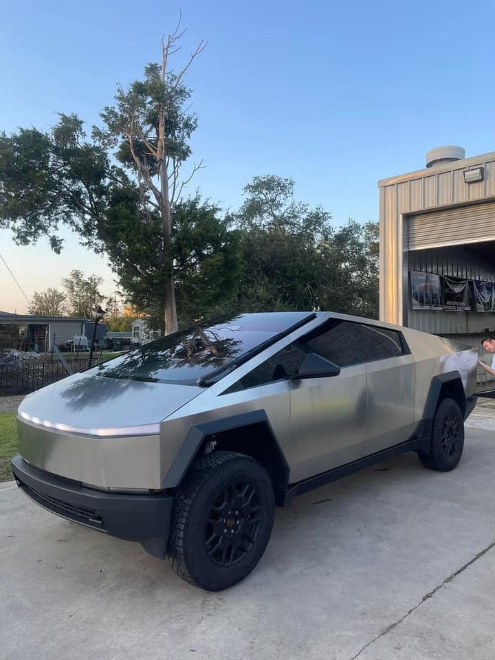 Tesla Premium Detailing
